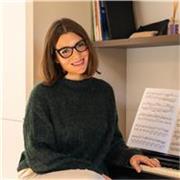 CANTO MODERNO E PIANOFORTE! Musicista con 20 anni di esperienza offre lezioni private di canto moderno e pianoforte, per bambini e adulti. Contattami per maggiori info