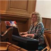 Highly experienced teacher at all levels. Adult returners especially welcome! Learn to play beautiful music and have fun. 🎹🎵