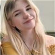 Soy una estudiante universitaria del Grado de Traducción e Interpretación, con nivel B2 de inglés, ofrezco clases y repasos de inglés para niños, ESO o principiantes