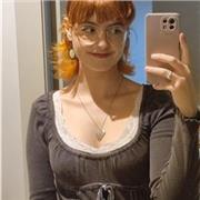 Soy graduada en física con experiencia dando clases. Doy clases de repaso de matemáticas, física y tecno para bachillerato o ESO