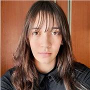 Soy una mujer que le encanta los niños/as, tengo mucha paciencia para explicar y hacer que entiendan.