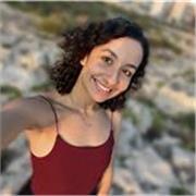 Tengo nivel C1 de inglés y soy hablante nativa de portugués.
Me interesa colaborar como profesora de inglés y portugués