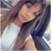 Ciao! Mi chiamo Alessia, ho 17 anni e sono una studentessa appassionata di materie umanistiche come italiano, letteratura latina