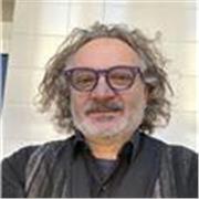 Francese da madrelingua , sicuro e affidabile, a disposizione per qualsiasi cosa / conversazione / traduzioni/ lettura e grammatic