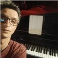 Insegnante di musica: pianoforte, canto, composizione