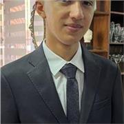 Estudiante destacado en el tema, con español nativo y buena comunicacion