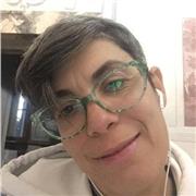 Docente di scienze motorie laureata anche in scienze della formazione primaria impartisce lezioni di italiano anche a stranieri o aiuto compiti