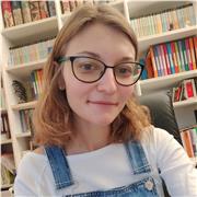 Laureata in Mediazione Linguistica e Culturale offre aiuto compiti in tutte le materie scolastiche e/o lezioni private di lingue