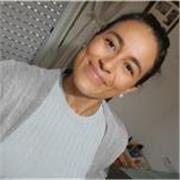 Profesora de inglés, matemática y con experiencia en corrección de trabajos