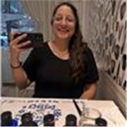 Profesor de Español imparte a personas de todas las edades