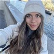 Profesora con título C1 en Inglés, con muchos años de experiencia impartiendo clases 