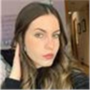 Me adapto al nivel de cada alumno y amplio sus conocimientos más allá de lo que les enseñan en clase. Soy una persona extrovertida y organizada. Doy clases presenciales y online, individuales o por grupos si lo prefieres :)