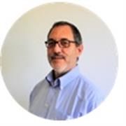 Por ahora no me he dedicado ala docencia, pero sí he dado soporte a los programadores y a los usuarios de las distintas Empresas