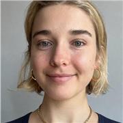 Professeure d’anglais bilingue pour étudiants français, expérimentée et pédagogique