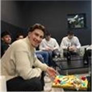 Insegnante disponibile per ripetizioni e aiuto compiti – risultati garantiti!