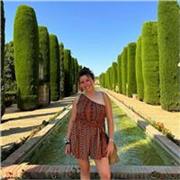 Profesora con experiencia en inglés, castellano, matemáticas, euskera, gizarte, ciencias