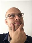 Privater Informatiklehrer bietet Online- und Wien-Unterricht an.
