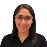 Profesora de administracion de empresas, liderazgo y gestion organizacional dirigido a estudiantes, emprendedores y profesionales.