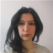 Profesora de Historia, con conocimientos en Historia latinoamericana. Español nativo y hablo inglés intermedio