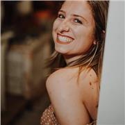 Laureata in lettere, offro ripetizioni online per bambini e ragazzi in discipline umanistiche quali italiano, latino e greco.