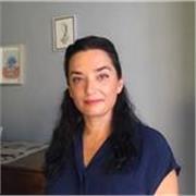 Profesora licenciada en Filología y Traducción con 15 años de experiencia