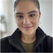 Profesora de filosofia, y psicologia. Apto para todas las edades