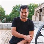 Profesor titulado con 22 años de experiencia como profesor de interpretación, escritura creativa, dirección teatral y cuentacuento