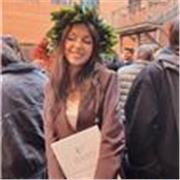 Sono una studentessa di lingue orientali con esperienza diretta per l’insegnamento a bambini e ragazzi di elementari e medeie