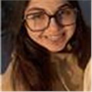 Estudiante a la que le gusta enseñar o ayudar a los niños. Tengo experiencia enseñando a mis sobrinos.