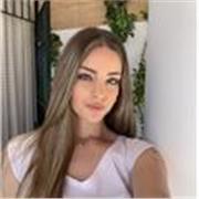 Maestra titulada de Educación Primaria Inglés, con experiencia en varios centros escolares. Además, soy monitora extraescolar. 