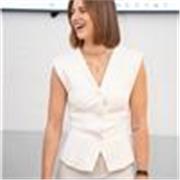 Offro ripetizioni di inglese, spagnolo e aiuto compiti.