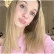 Hi! Ich bin Elena und studiere zurzeit Deutsch und Englisch auf Lehramt! Gerne würde ich anderen Schüler/innen auch helfen :)