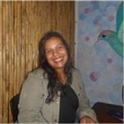 Profesora especializada con más de 5 años de experiencia 