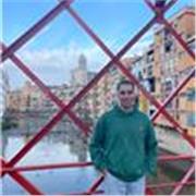 Estudio ingeniería en la UdL y tanto las mates como la física se me dan muy bien, podría dar clases a chicos de la ESO y primaria