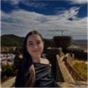 Profesora de estetica y cosmetica. A todas las edades 