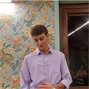 Accompagno con metodo e chiarezza studenti di elementari, medie e superiori, aiutandoli a consolidare le conoscenze e a sviluppare