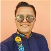 Maestro de español e inglés con experiencia en redacción, escritura, traducción y hablar en público