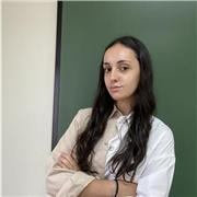 Maestra en Educación Primaria y Educación Especial, Ofrece Clases A Todos Los Niveles De Educación Primaria
