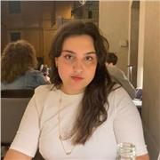Laureata in lingue e letterature straniere offre ripetizioni di inglese e aiuto compiti per tutti i livelli, presenziale e online