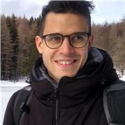 Ricercatore Universitario con Dottorato di Ricerca in Chimica impartisce lezioni di materie scientifiche e classiche