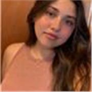 Profesora de biología y química, con amplia experiencia en enseñanza a alumnos de educación media y universitaria