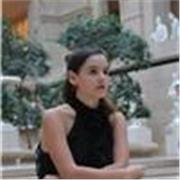 Profesora de Física, Matemáticas y Química apta para estudiantes de bachillerato. 