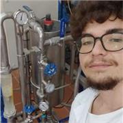 Estudiante de cuarto año de Ingeniería Química industrial imparte clases de química nivel máximo bachiller