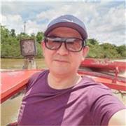 Profesional titulado en periodismo, con más de 15 años de experiencia. Imparte clases virtuales y presenciales