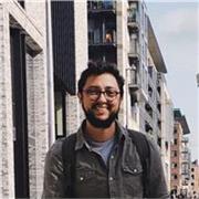 English tutor providing tailored classes to whoever is willing to learn