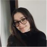 Studentessa in ingegneria medica
