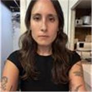 No soy profesora de Español pero es mi lengua nativa y me creo capacitada para enseñarla 