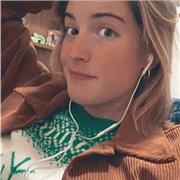 Studentessa con esperienza nel campo delle ripetizioni impartisce lezioni private di inglese; si garantiscono empatia, comprensione e massimo impegno per ogni tipo di difficoltà