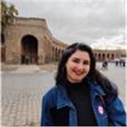 Profesora de inglés con experiencia en clases para niños y adolescentes