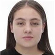 Mis clases son calmadas, me gusta explicar matemáticas, cálculo y física 
